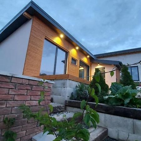 Apartman Cassovia Holcikovce Esterno foto