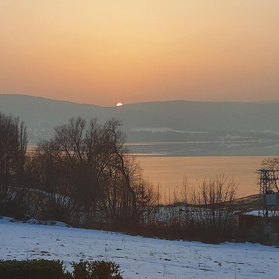 Apartman Cassovia Holcikovce Esterno foto